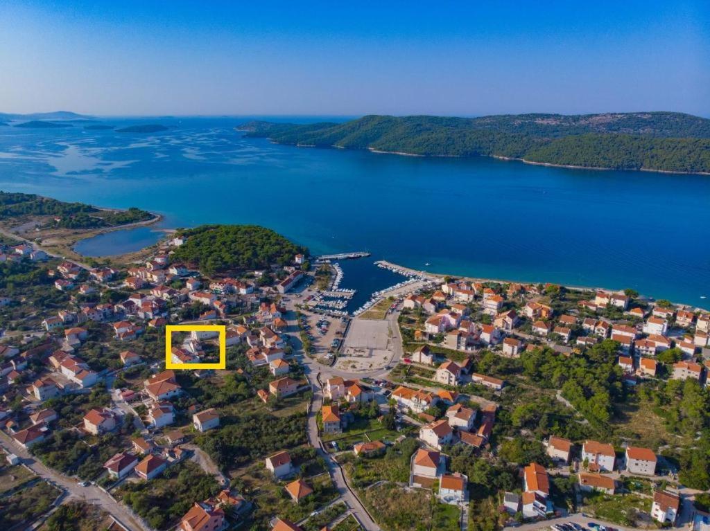 Villa House for Rent Leila à Šibenik Extérieur photo