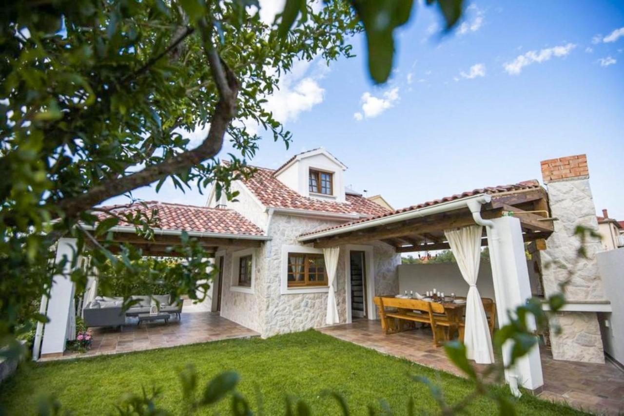 Villa House for Rent Leila à Šibenik Extérieur photo