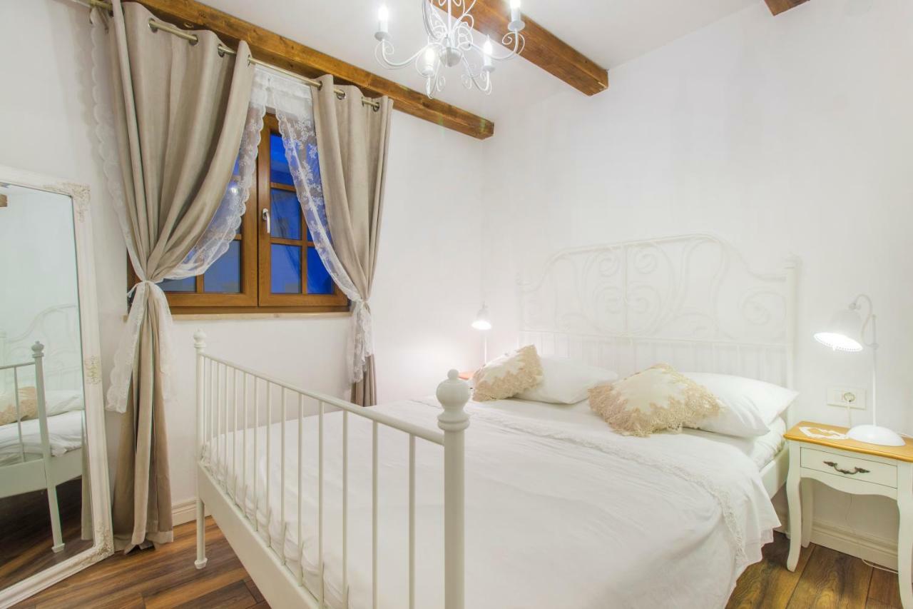 Villa House for Rent Leila à Šibenik Extérieur photo