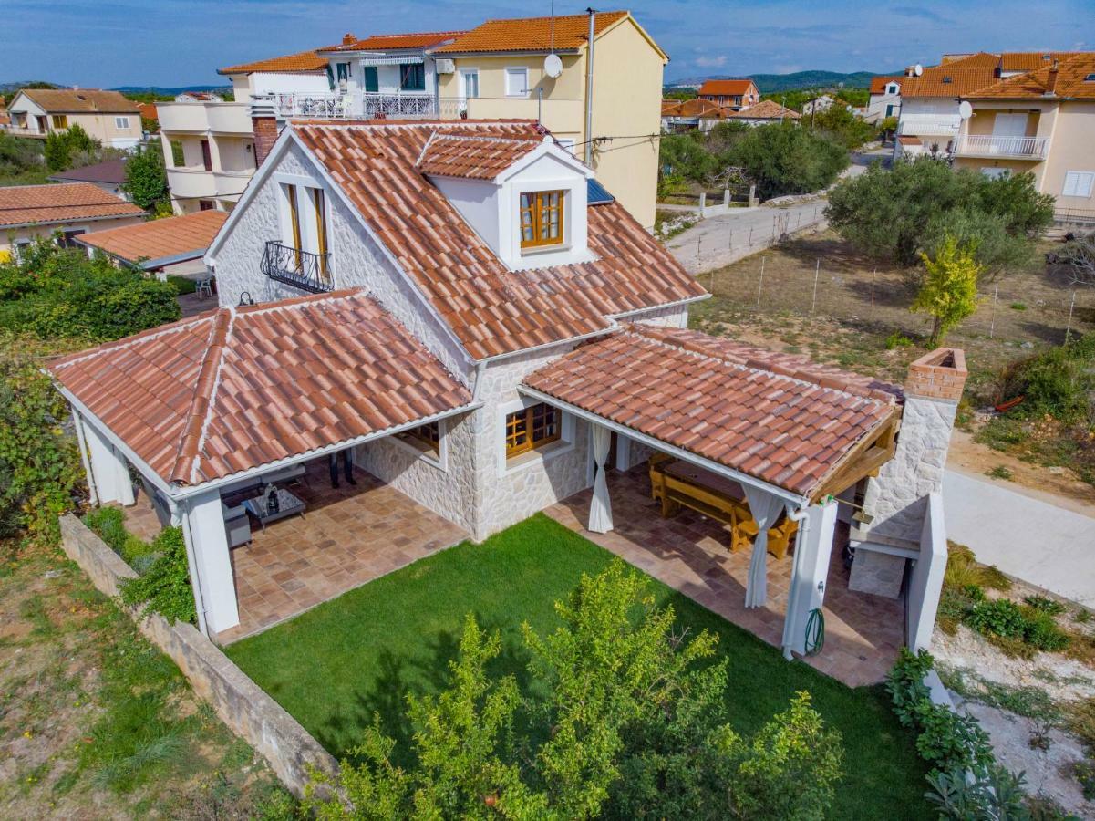 Villa House for Rent Leila à Šibenik Extérieur photo